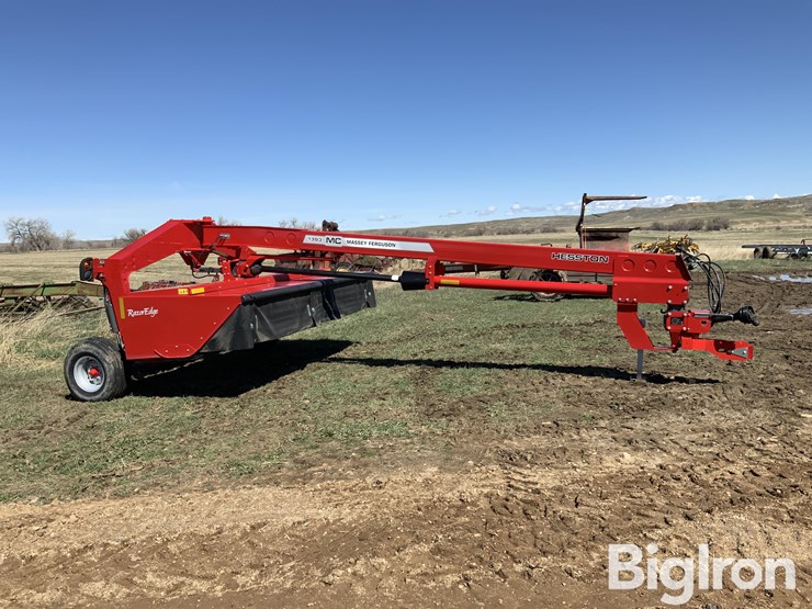 2023-massey-ferguson-1393-image-4