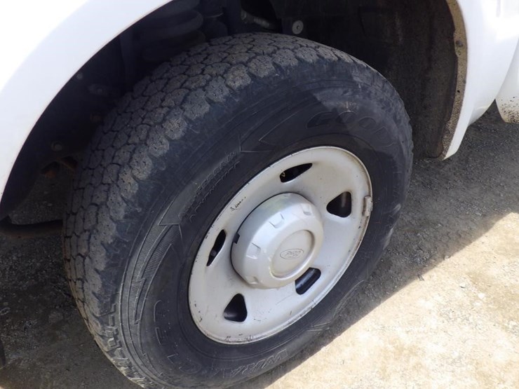 2010-ford-f250-image-10