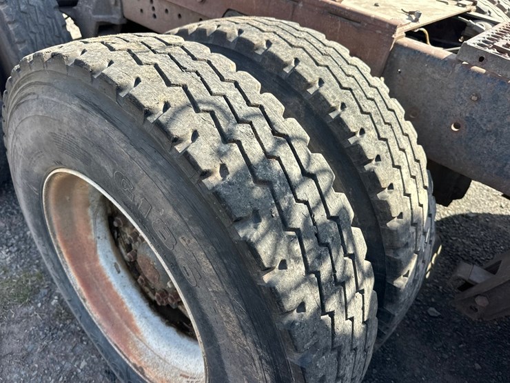 1984-ford-tractor-image-60