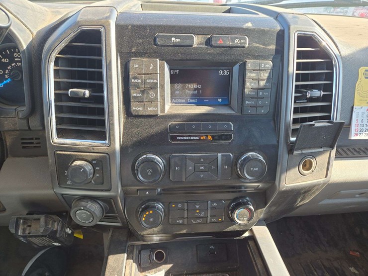 2016-ford-f150-xl-image-15