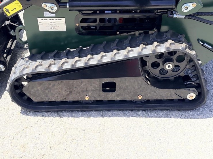 2026-zjg-zj-380-skid-steer-loader-image-8