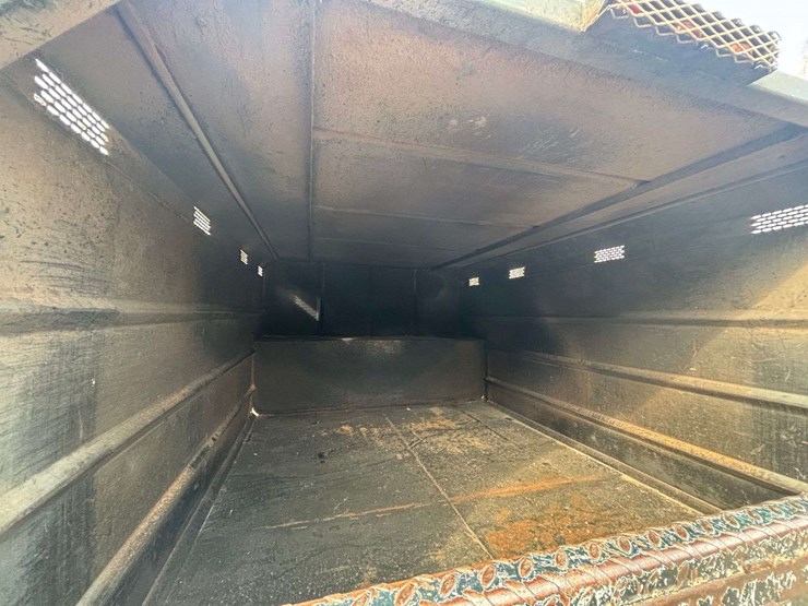 2008-ford-f550-image-12