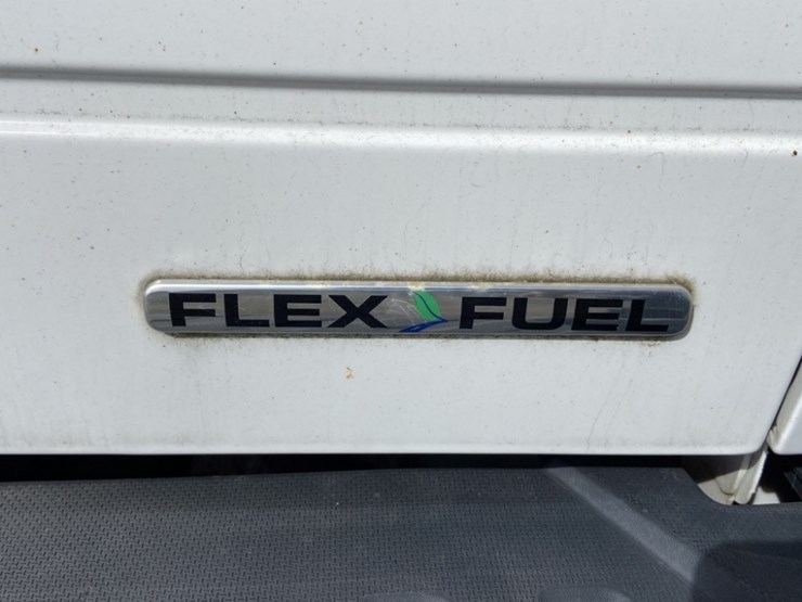 2015-ford-f250-xl-image-33