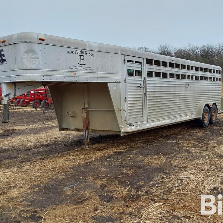 2007 Elite 26' T/A Aluminum Livestock Trailer