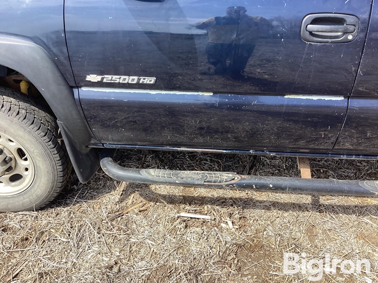 2005-chevrolet-silverado-2500-image-17