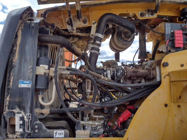 2015-caterpillar-914k-image-40