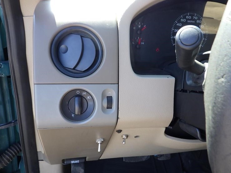 2005-ford-f150-image-29