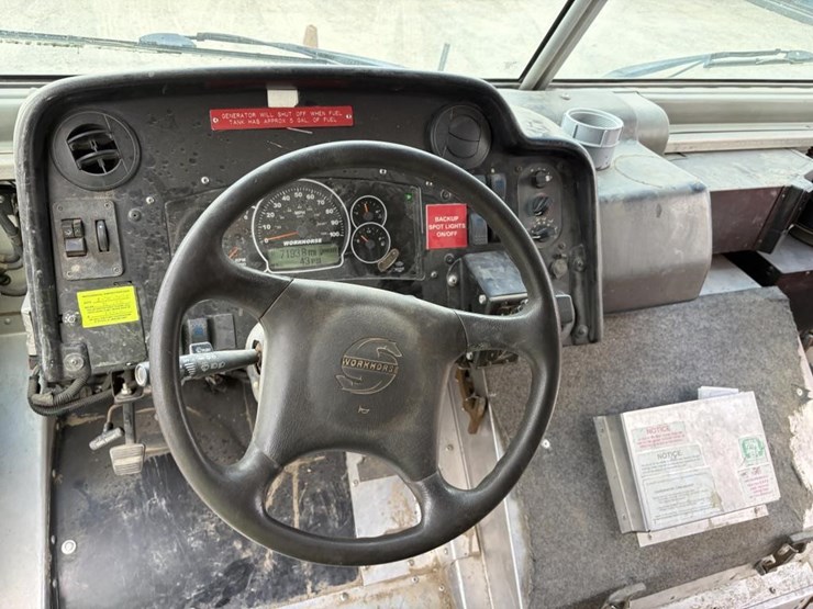 2008-utilimaster-workhorse-step-van-image-22