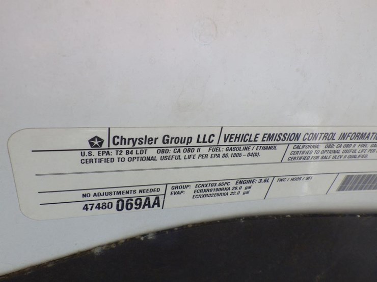 2014-dodge-1500-image-12