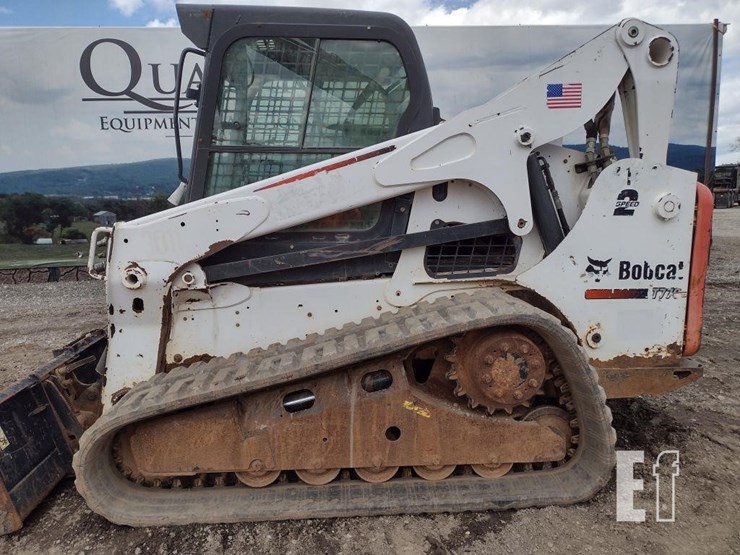 2013-bobcat-t770-image-17