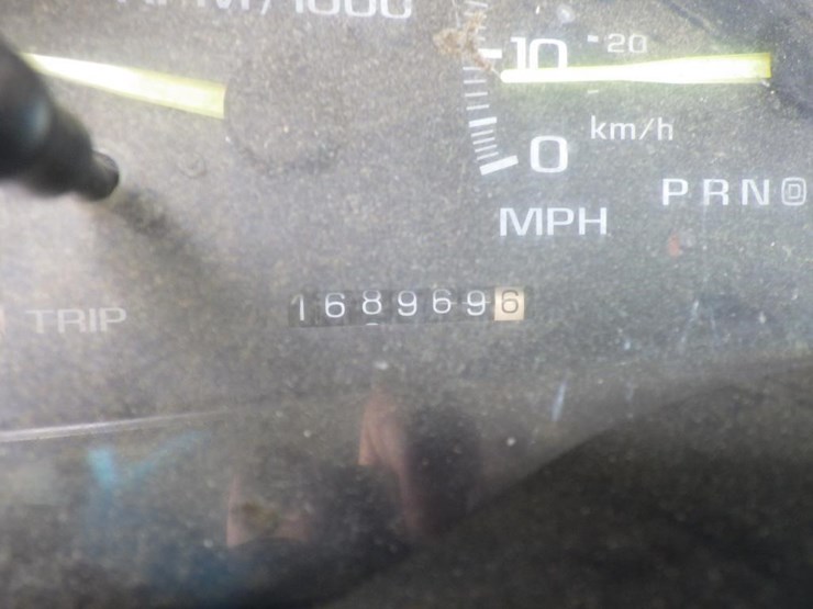 1995-gmc-1500-image-12