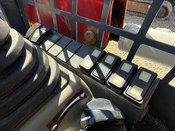 takeuchi-tl8-image-35