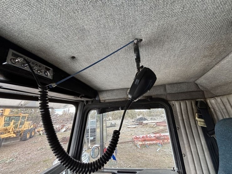 1990-kenworth-w900-image-39