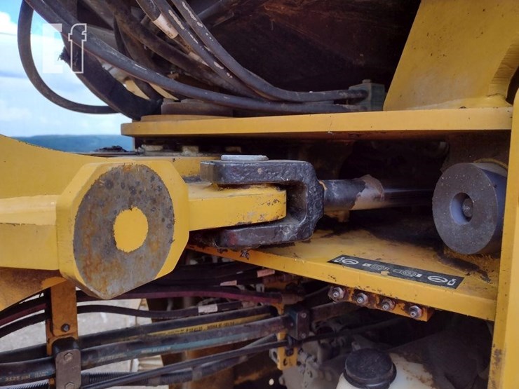 2015-caterpillar-914k-image-20