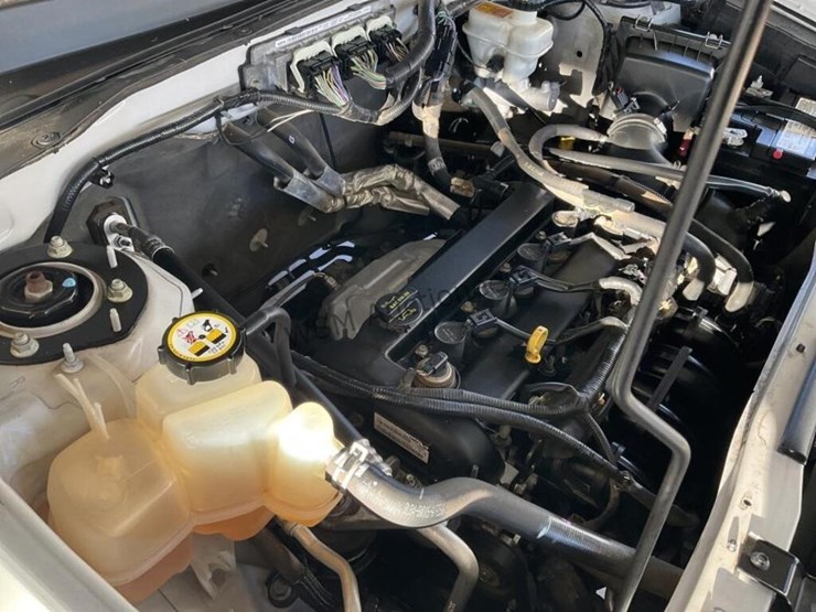 2011-ford-escape-xls-image-12