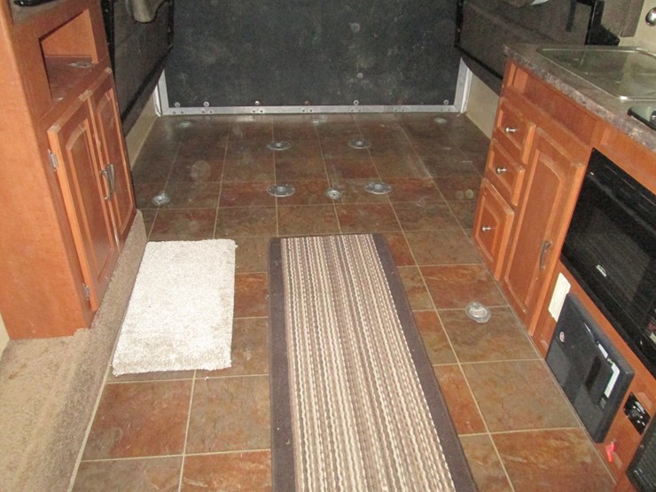 #36745-•-2011-forrest-river-stealth-24'-t/a-travel-trailer-4x4tsfw22bc009247-image-35