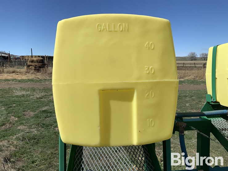 rain-flo-1200-3-pt-vegetable-transplanter-image-16