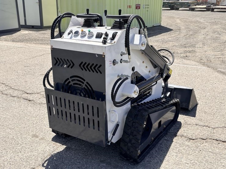 2026-zjg-zj-380-skid-steer-loader-image-3