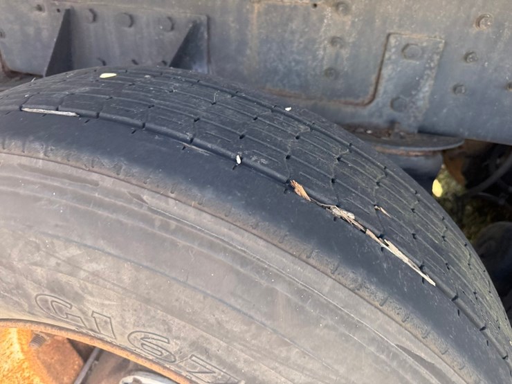 #1119-•-1990-international-navistar-paystar-5000-26'-flat-bed-truck-image-77