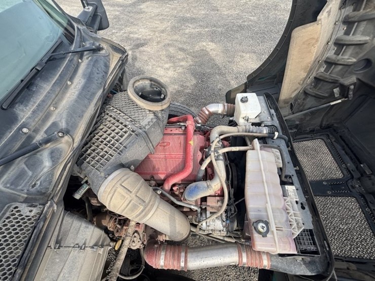 2019-kenworth-t880-image-19