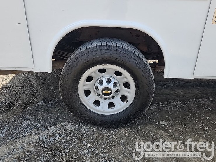 2018-chevrolet-silverado-3500hd-image-9