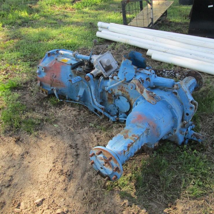 #46194 • Ford Rear End & Transmission
