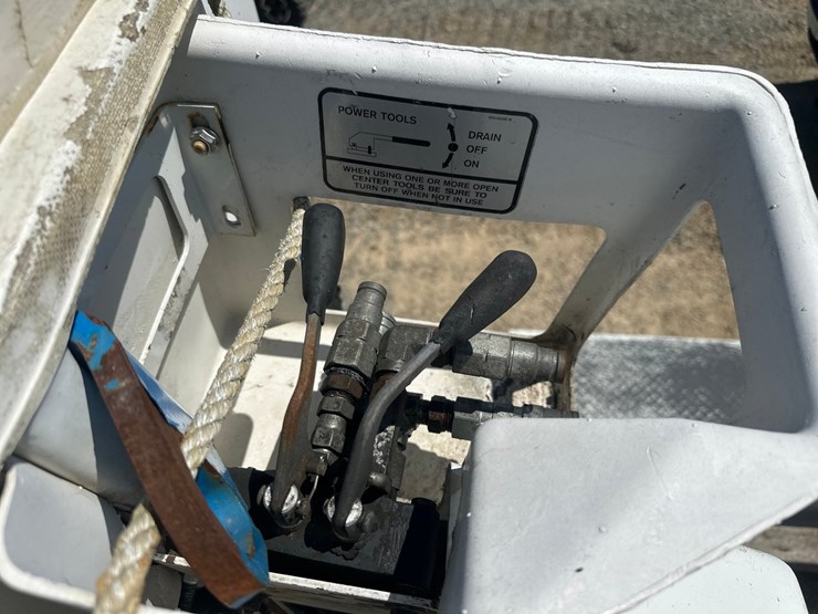 2009-international-durastar-4300-image-29