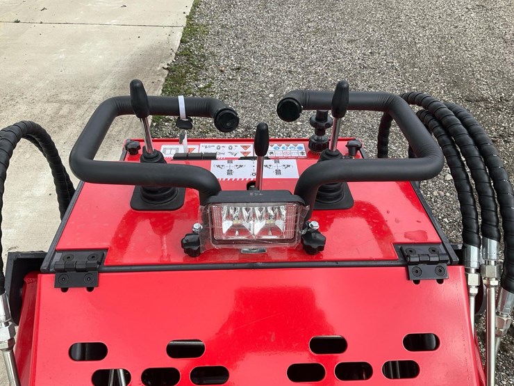 #1005-•-unused-agt-ysrt14-mini-skid-steer*---middlebury,-in-image-15