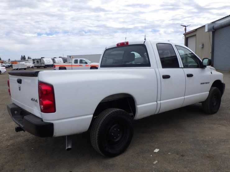 2007-dodge-ram-1500-image-3