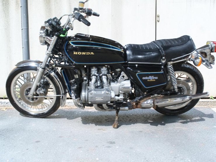 1977-honda-gl1000-gold-wing-motorcycle-image-4
