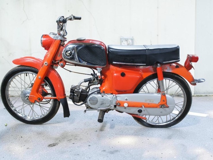 1965-honda-c110-super-cub-motorcycle-image-4