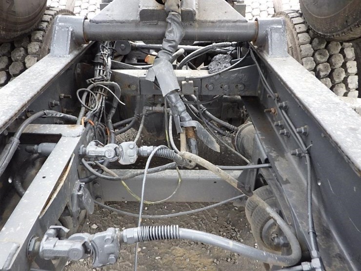 2019-kenworth-t880-image-33