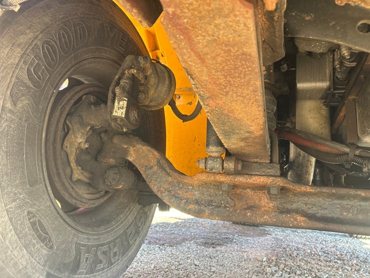 2013-international-durastar-4300-image-44