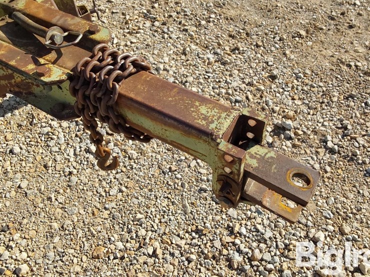 tyler-t/a-pull-type-fertilizer-spreader-image-9