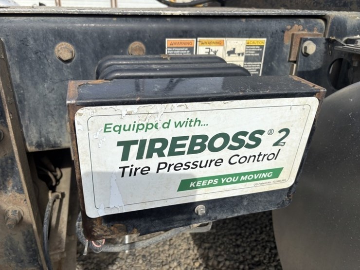 2019-kenworth-t880-image-31