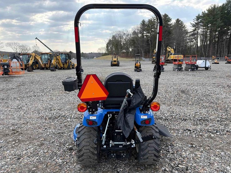 new-holland-workmaster-25s-image-6