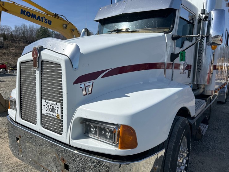 1999-kenworth-t600-image-9