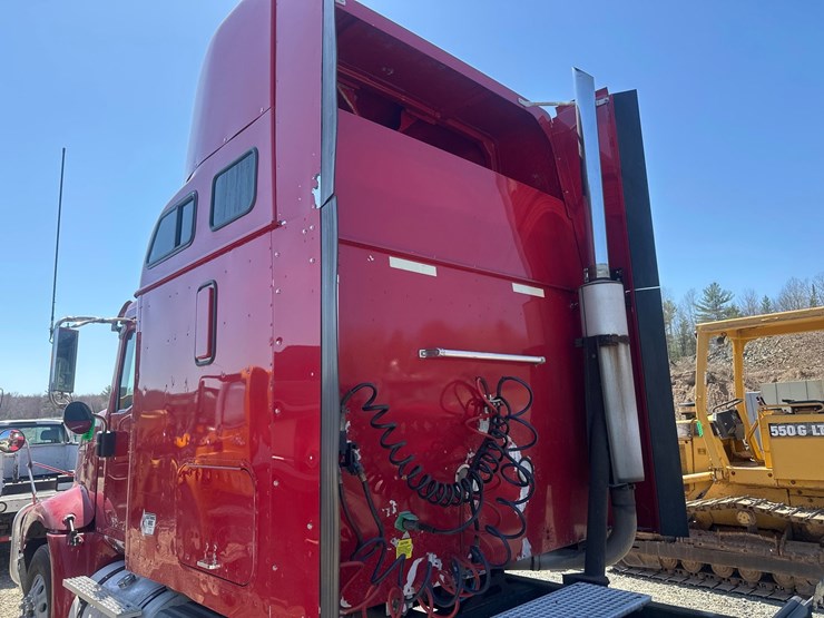 2004-massey-ferguson-8-image-16