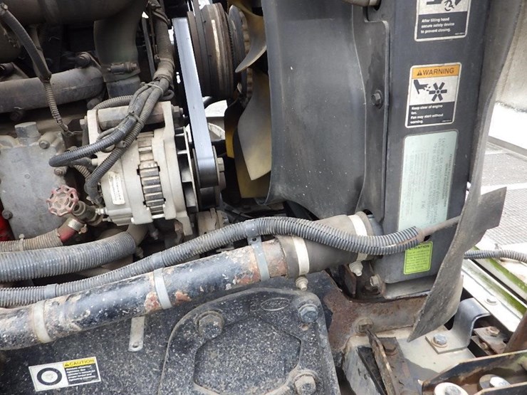 2005-peterbilt-pb330-22'-t/a-fuel-lube-truck-image-52