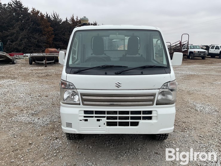 2019-suzuki-ebd-0da16t-4x4-mini-pickup-image-2