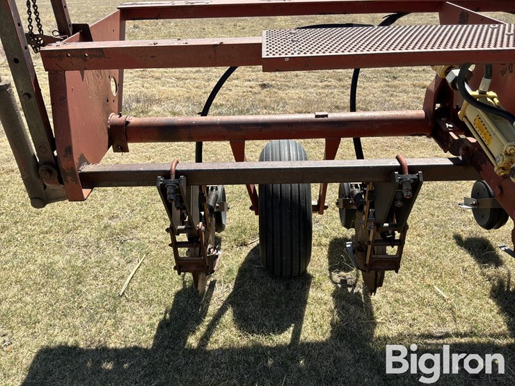 international-400-image-15