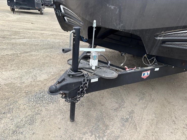 2020-premier-bl24rkpr20-travel-trailer-image-7