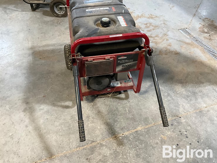 briggs-&-stratton-030210-portable-generator-image-2