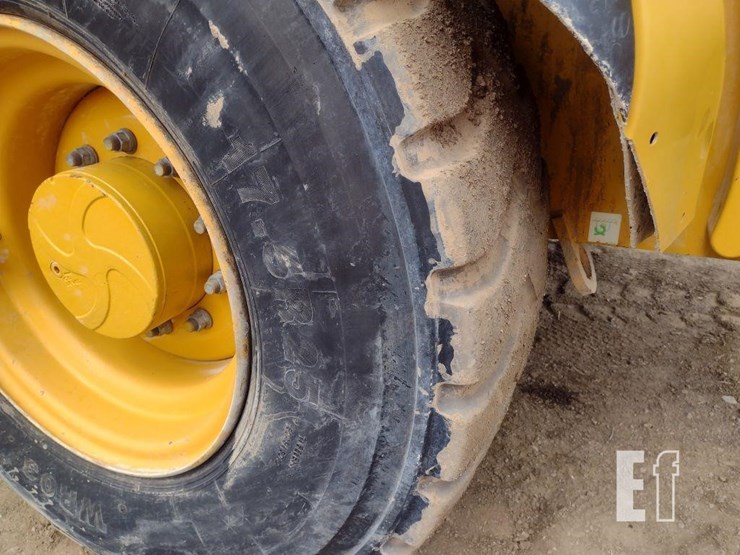 2015-caterpillar-914k-image-13