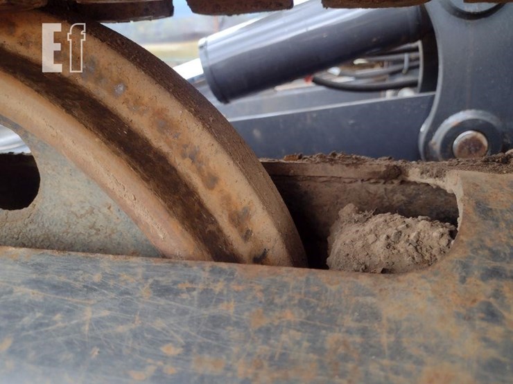 2020-bobcat-e85-image-15