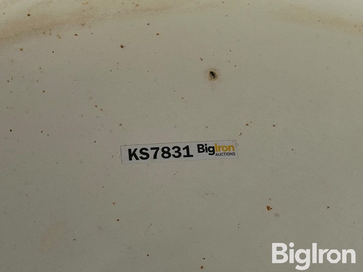 new-holland-t7040-image-7