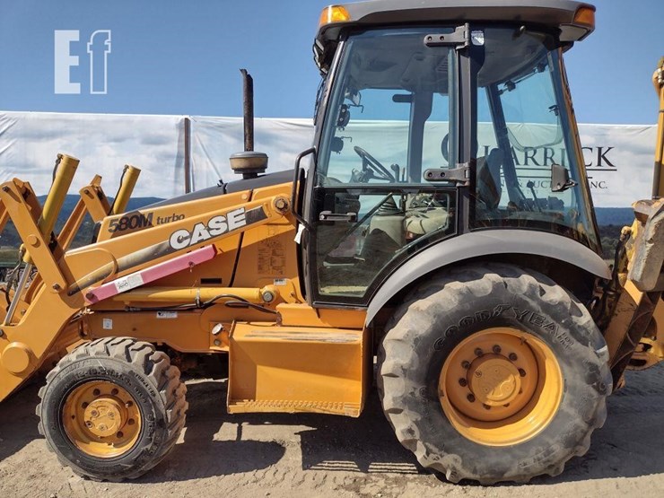 case-580m-turbo-image-15