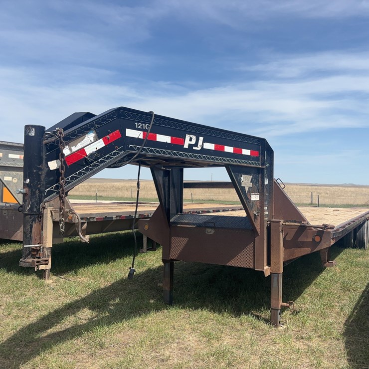 2010 PJ FLATBED