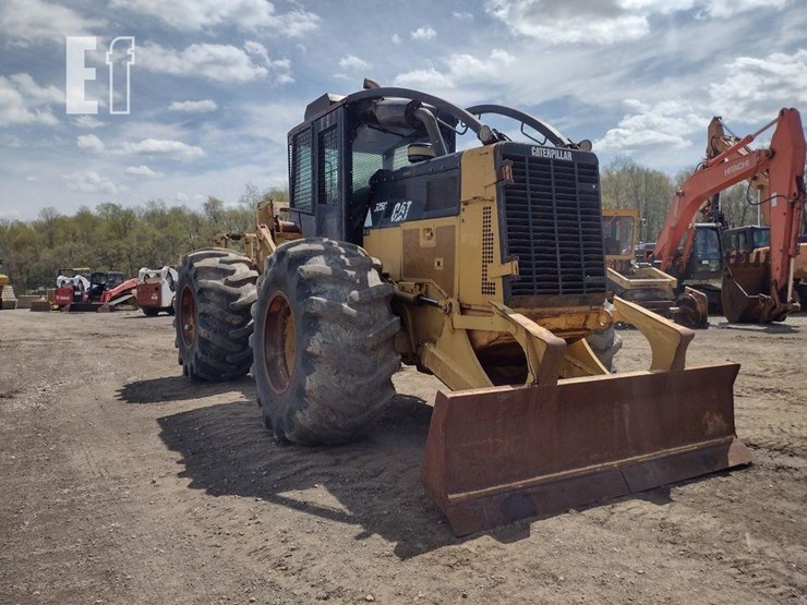 2011-caterpillar-525c-image-35