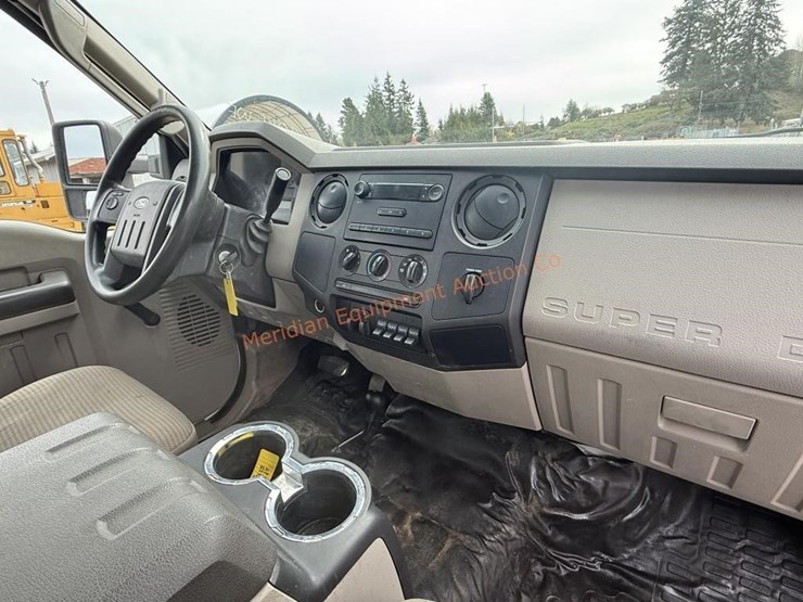 2008-ford-f550-image-23